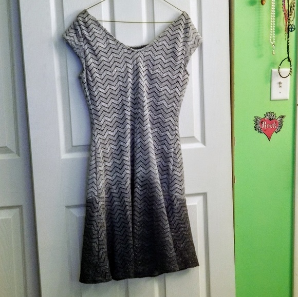 Black and Silver Metaphor Glitter Cocktail Dress - Picture 2 of 3